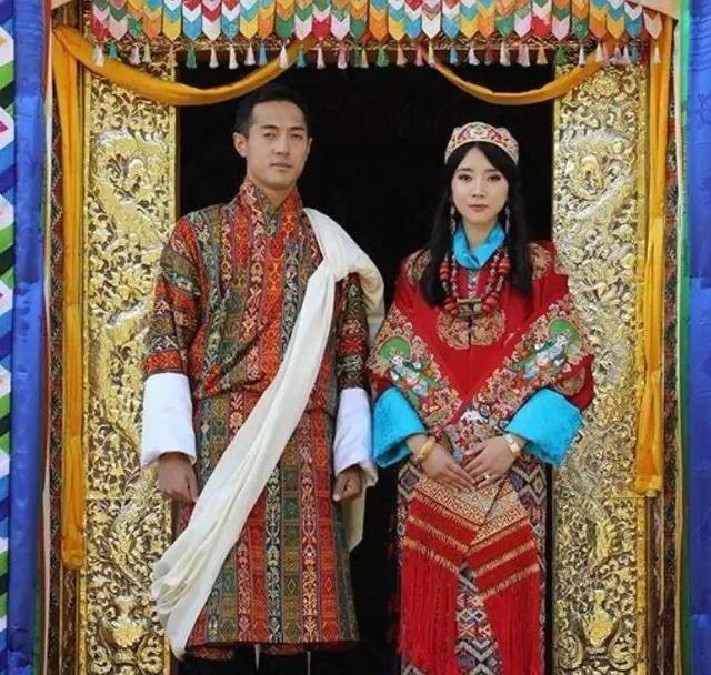 [照见古今]佩玛的姐姐嫁小叔子，弟弟娶小姑子，肥水不外流的不丹王室有点乱