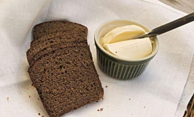子宸说史_古欧洲人吃黑面包，炖豆子的时候，我国古人在吃什么？
