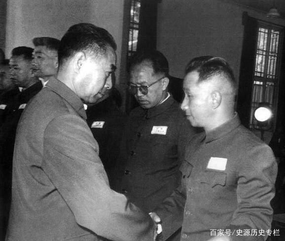 史源历史专栏 1958年粟总长遭到批判，罗帅全程参会，为何却始终一言未发？
